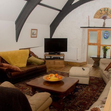 James John Hamilton House And Backpacker Hostel Fishguard Εξωτερικό φωτογραφία