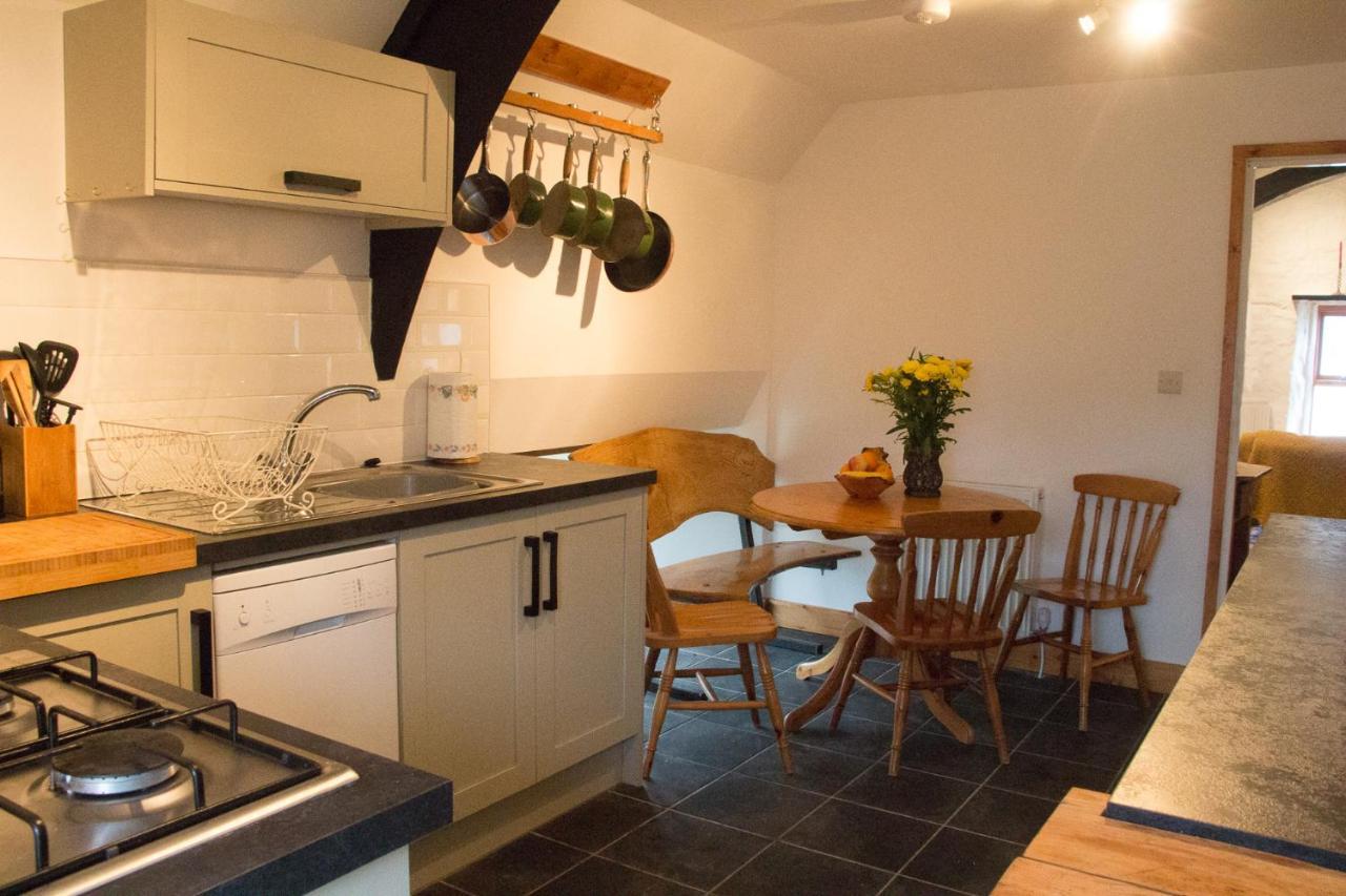 James John Hamilton House And Backpacker Hostel Fishguard Εξωτερικό φωτογραφία