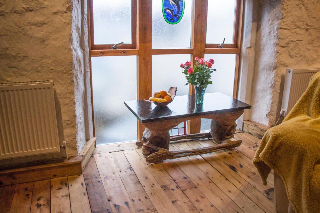 James John Hamilton House And Backpacker Hostel Fishguard Εξωτερικό φωτογραφία