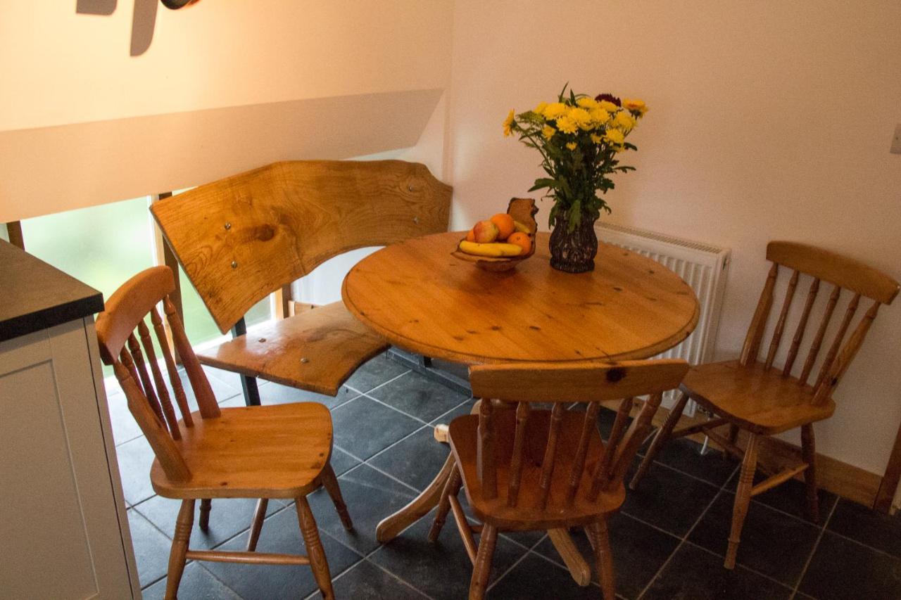 James John Hamilton House And Backpacker Hostel Fishguard Εξωτερικό φωτογραφία