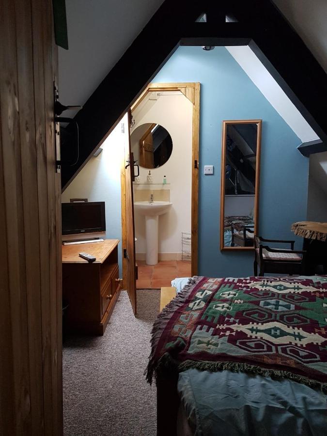 James John Hamilton House And Backpacker Hostel Fishguard Εξωτερικό φωτογραφία