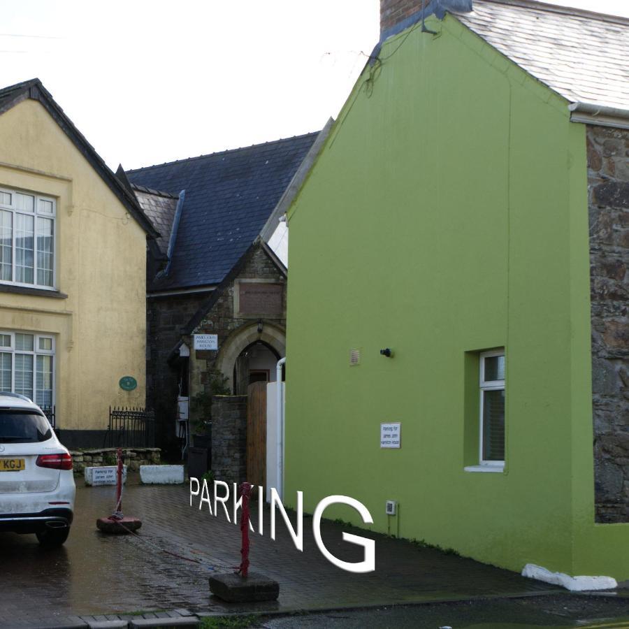 James John Hamilton House And Backpacker Hostel Fishguard Εξωτερικό φωτογραφία